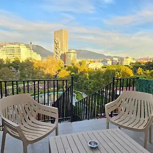  Apartment Center Penthouse Oasis Albania